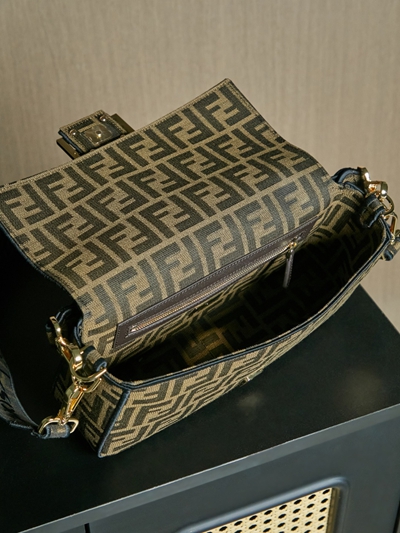 フェンディバッグ全体デザイン